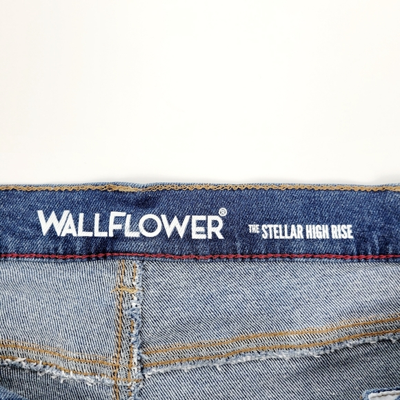 Wallflower "The Stellar High Rise" Distressed Denim Shorts - Picture 3 of 4